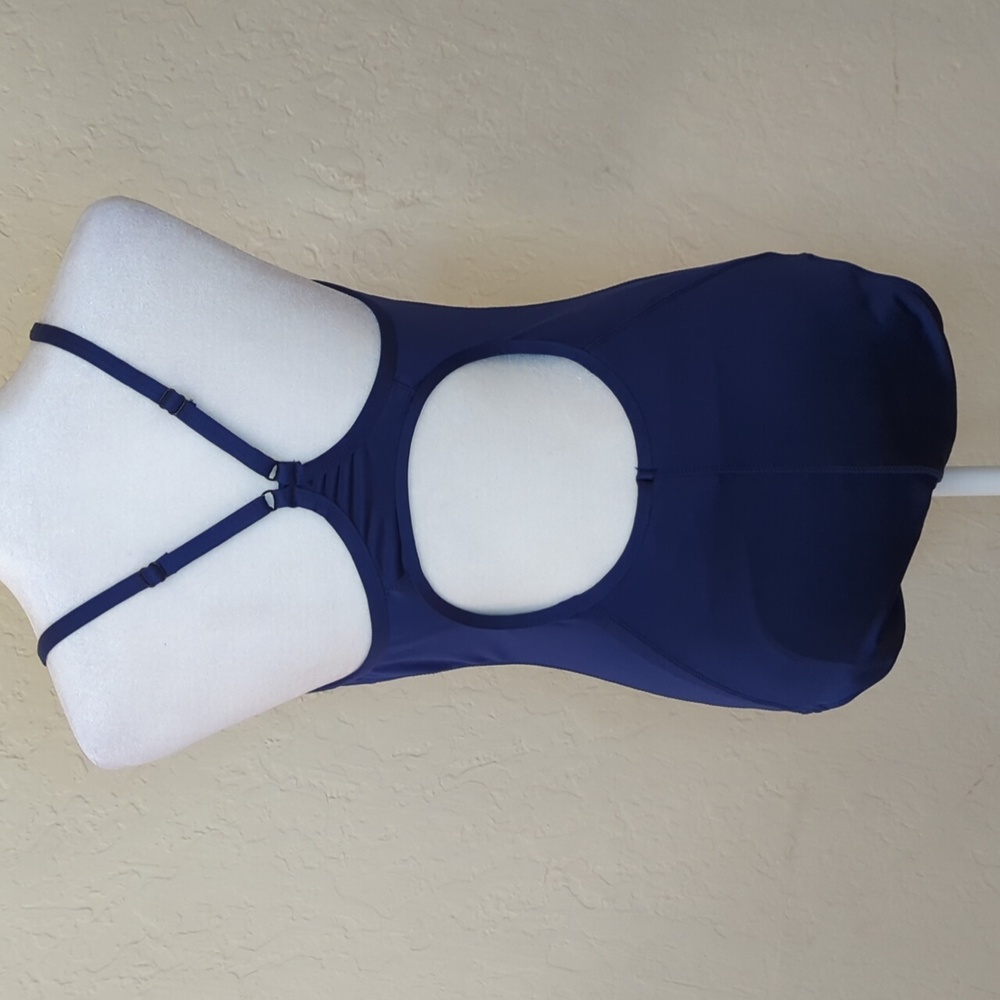 LIKE NEW Baleaf Navy Open V-Back One-Piece Swimsuit Size 36 Medium - Picture 7 of 12